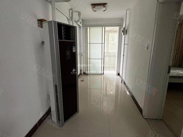 济南历下朝山街正觉寺小区(一区)靠近齐鲁医院,随时看房,还有类似两室