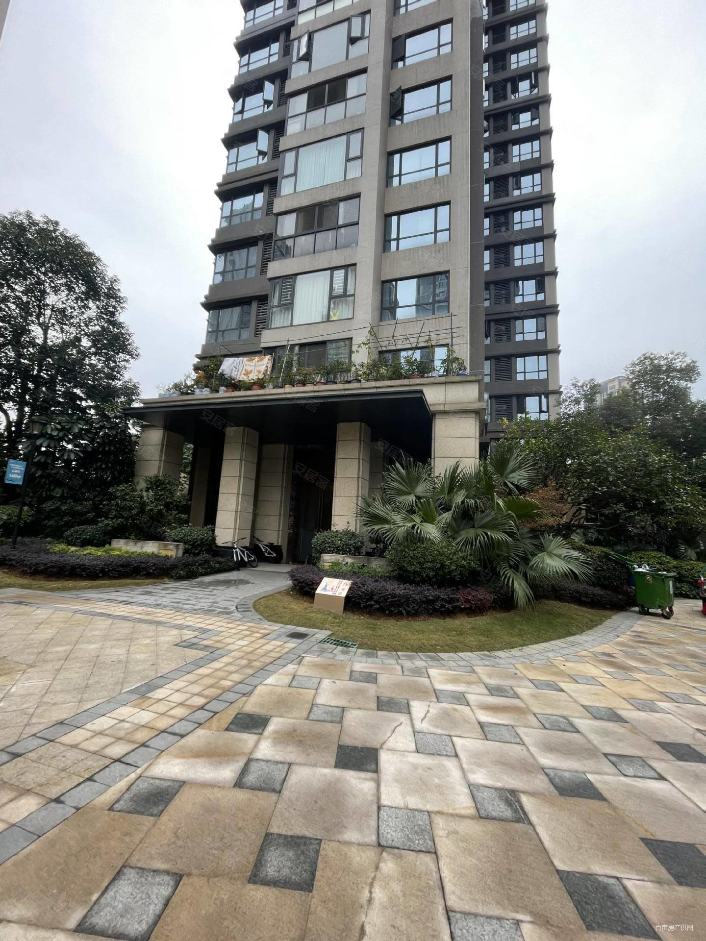 柳州房产网>柳州二手房>城中二手房>体育中心二手房>荣和天誉(三期)>