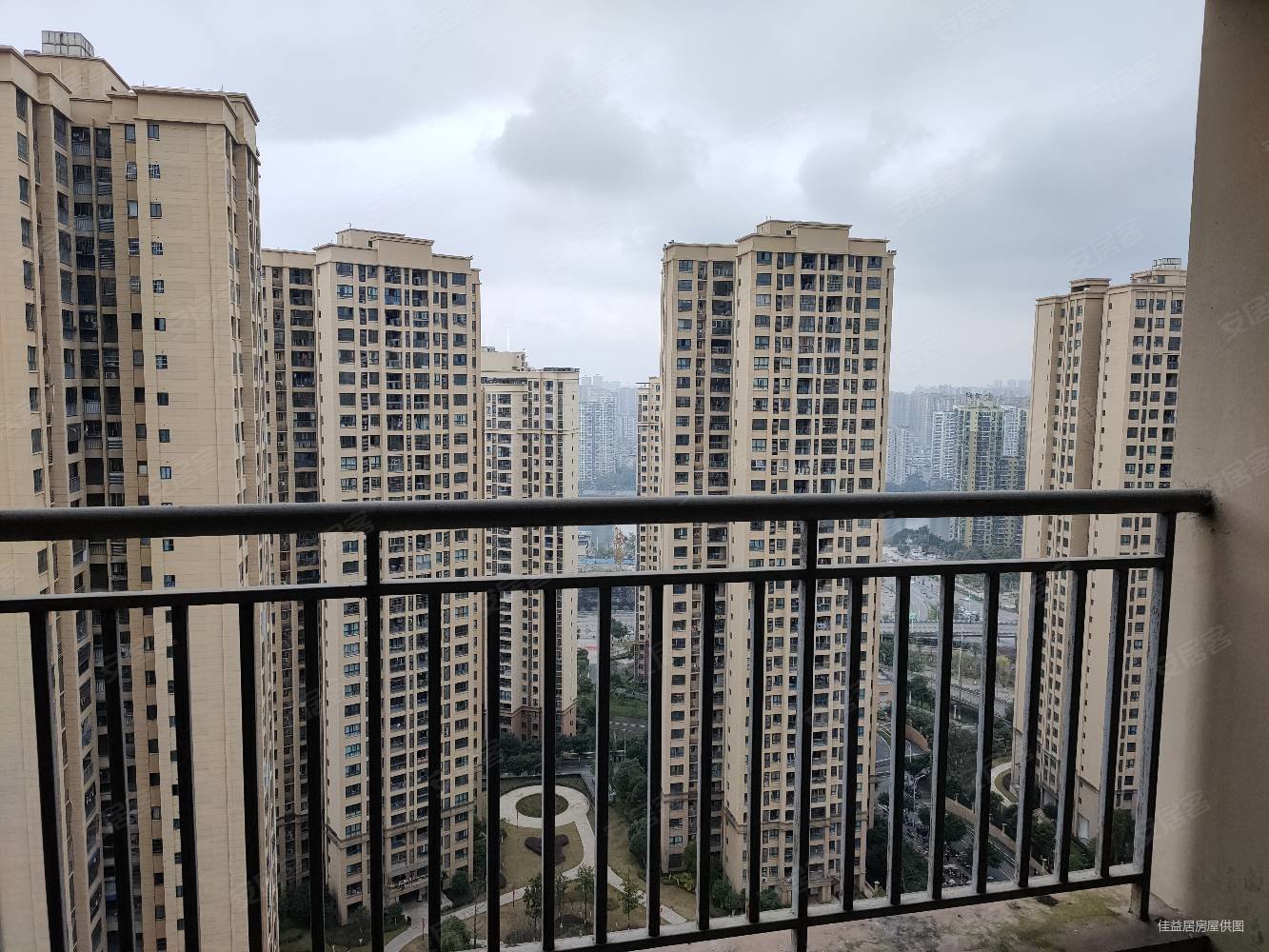 金九城附近南江印象正三房两厅两卫出售