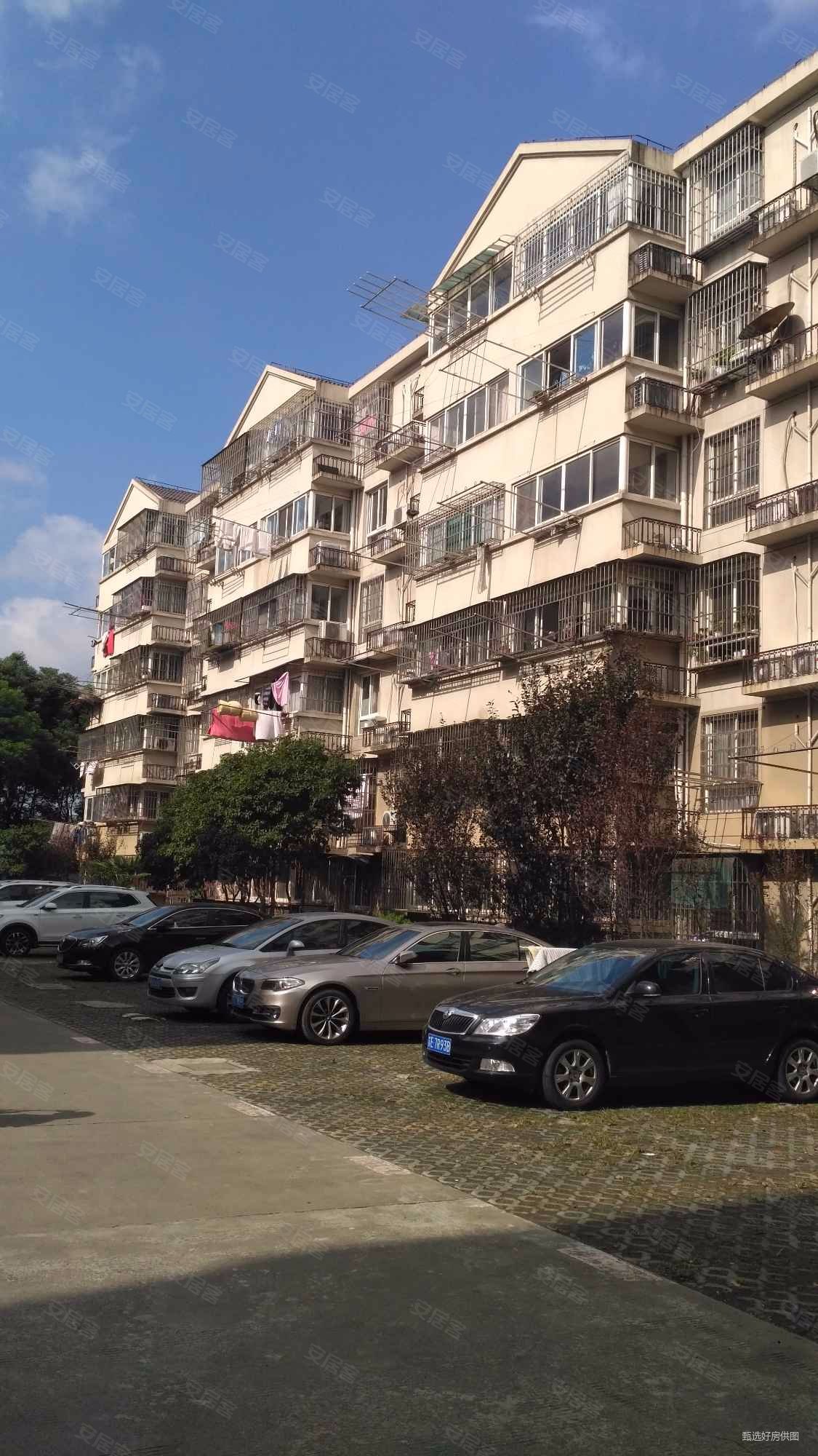 上海房产网>上海二手房>奉贤二手房>西渡二手房>巨龙台湾城>