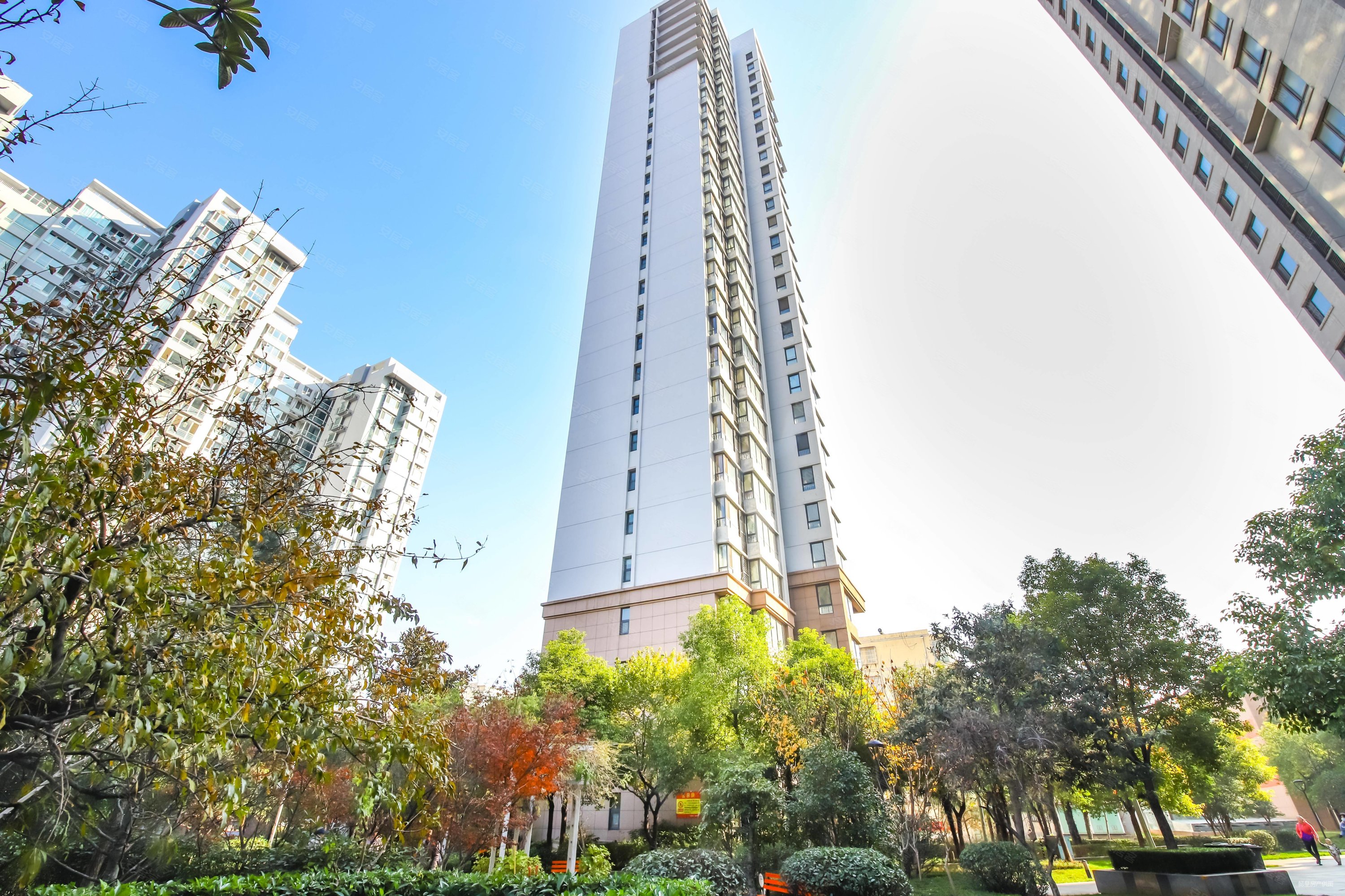 8万 天小 轴三中 高档社区 随时看,檀香园二手房,91.