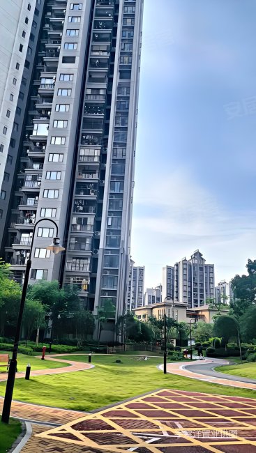 合景天峻广场看江2房2厅2阳台精装