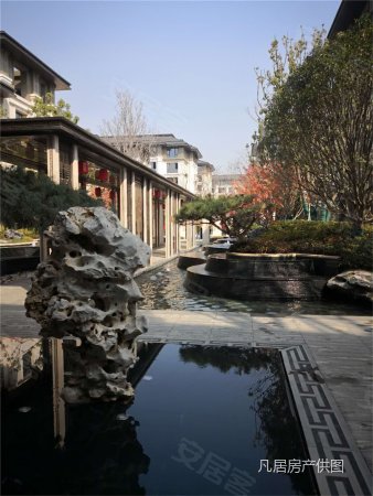 北龙湖建业海马九如府288平4房,小区中心,南北通透随时看房