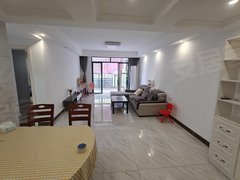 桂林七星玉满大酒楼三里店体育馆附近新裕公馆2房2厅,电梯房精装修,家具家电齐全出租房源真实图片