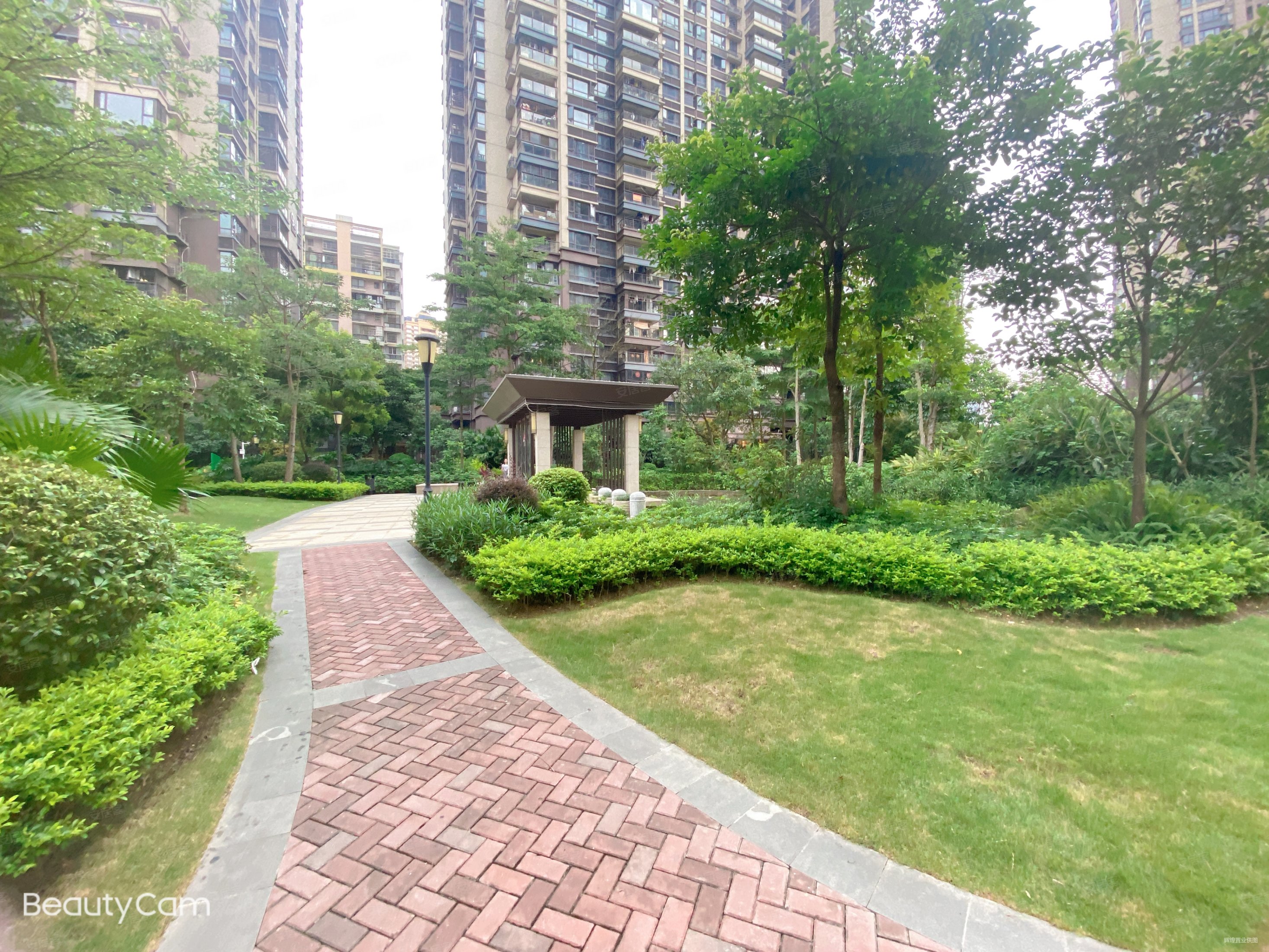 资金存管交易安全荣和千千树小区中心高层毛坯4房格局好