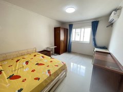 上海杨浦杨浦公园黄兴路8号线,带阁楼随时看可办居住证,月付出租房源真实图片