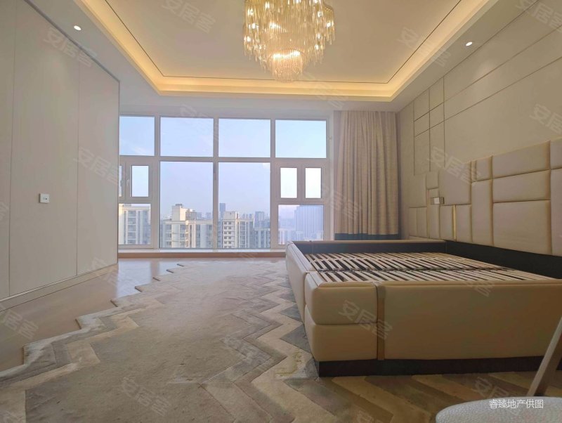 尚浦名邸 带电梯 交通便捷 商业配套齐全 楼龄新 朝南