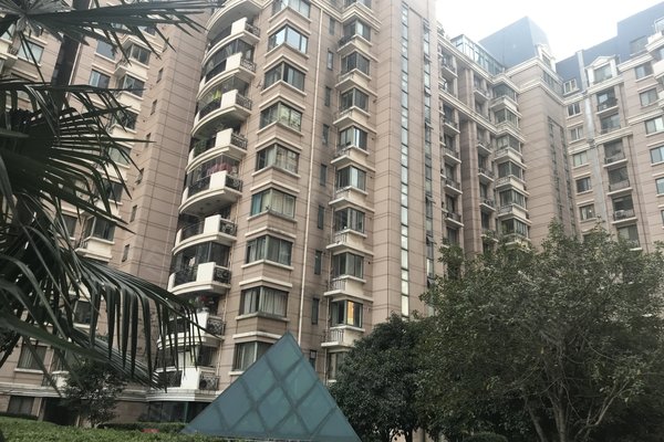 上海二手房 香榭苑 > 谢家兵解读香榭苑小区不足