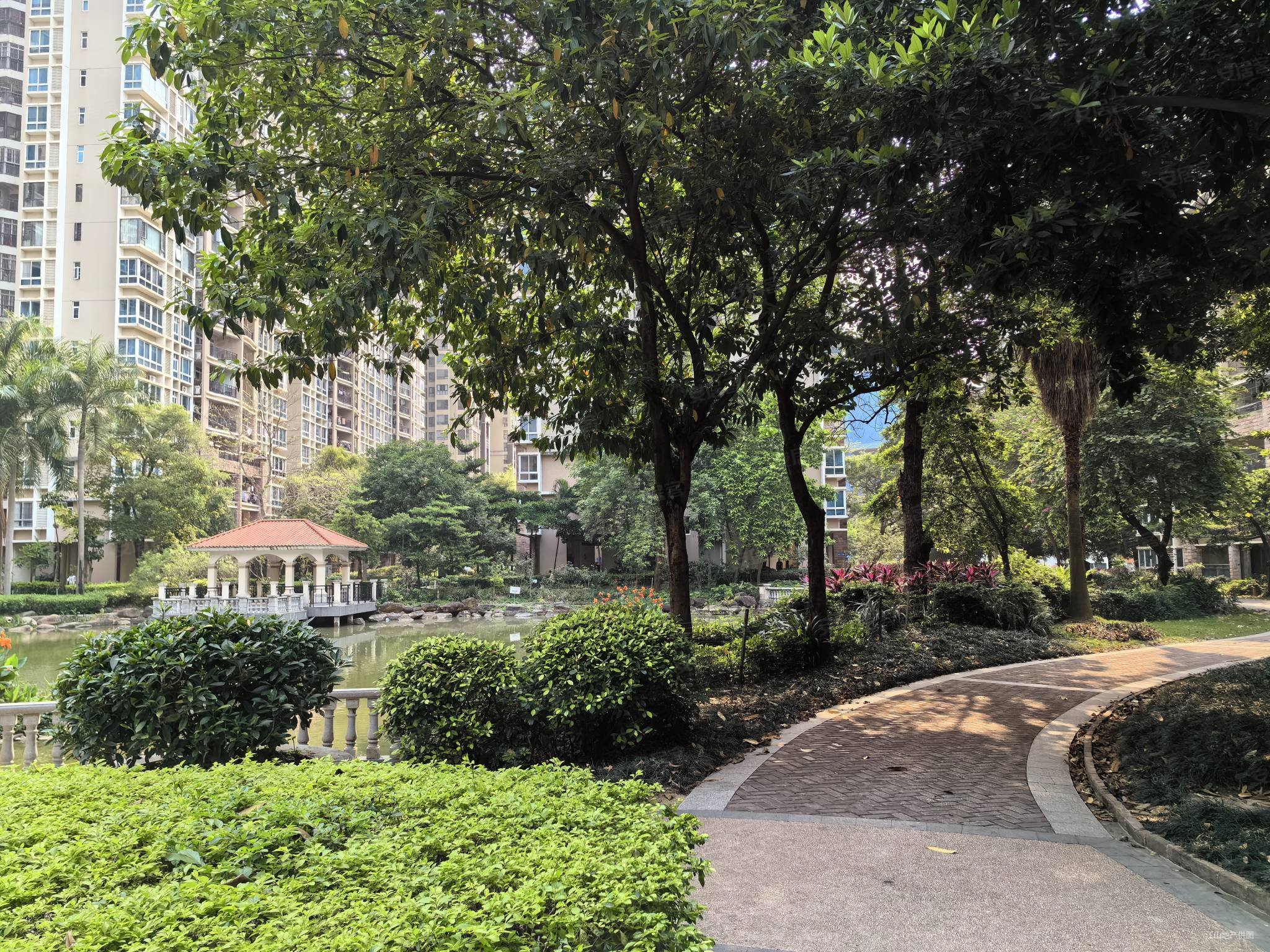 84万 卖双凤翔 76平 2房 保利凤翔花园旁 蓝山上城!