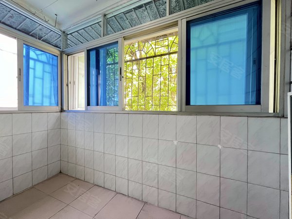 【多图】湖景花园,洪湖租房,湖景花园4房2厅 户型方正 随时看房 近