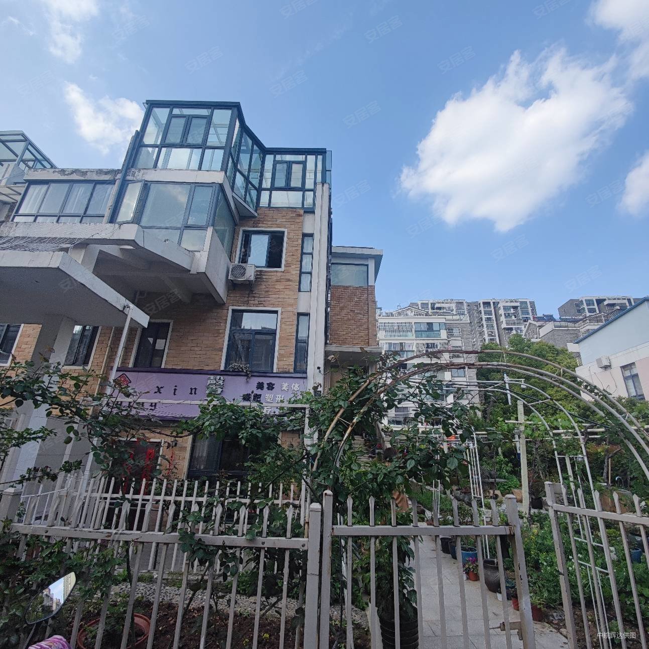 93平送80平院子3房帝豪星港湾精装修3室2厅满五