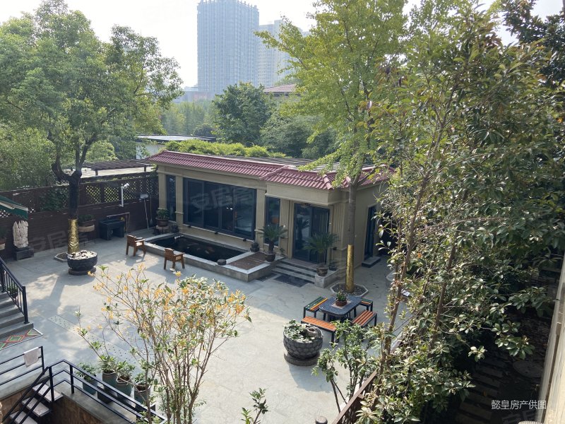 一线临河 独栋别墅 国宝花园 350平环绕式南北花园 位置好