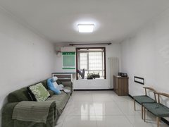 北京大兴大兴周边基础挺不错 包物业取暖 民水民电 交通便利 车位充足停车免费出租房源真实图片