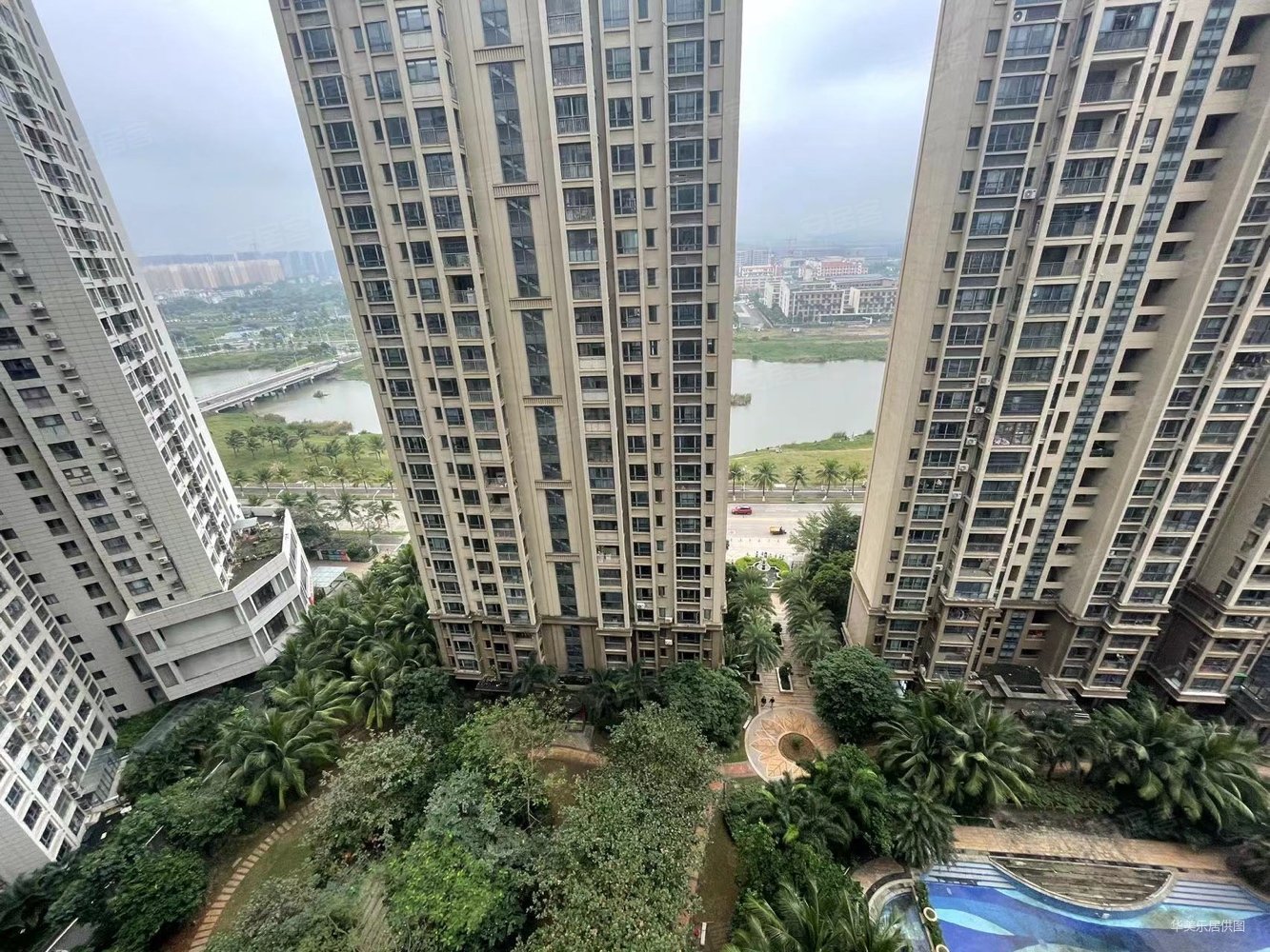 海口房产网>海口二手房>秀英二手房>西海岸二手房>置地御海公馆>