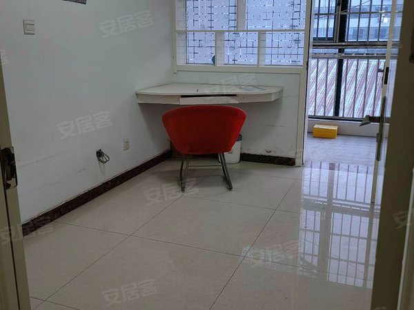 临沂兰山北园路华苑居整租北园路华苑居三楼三室三台空调拎包入住有车位实图有密码出租房源真实图片