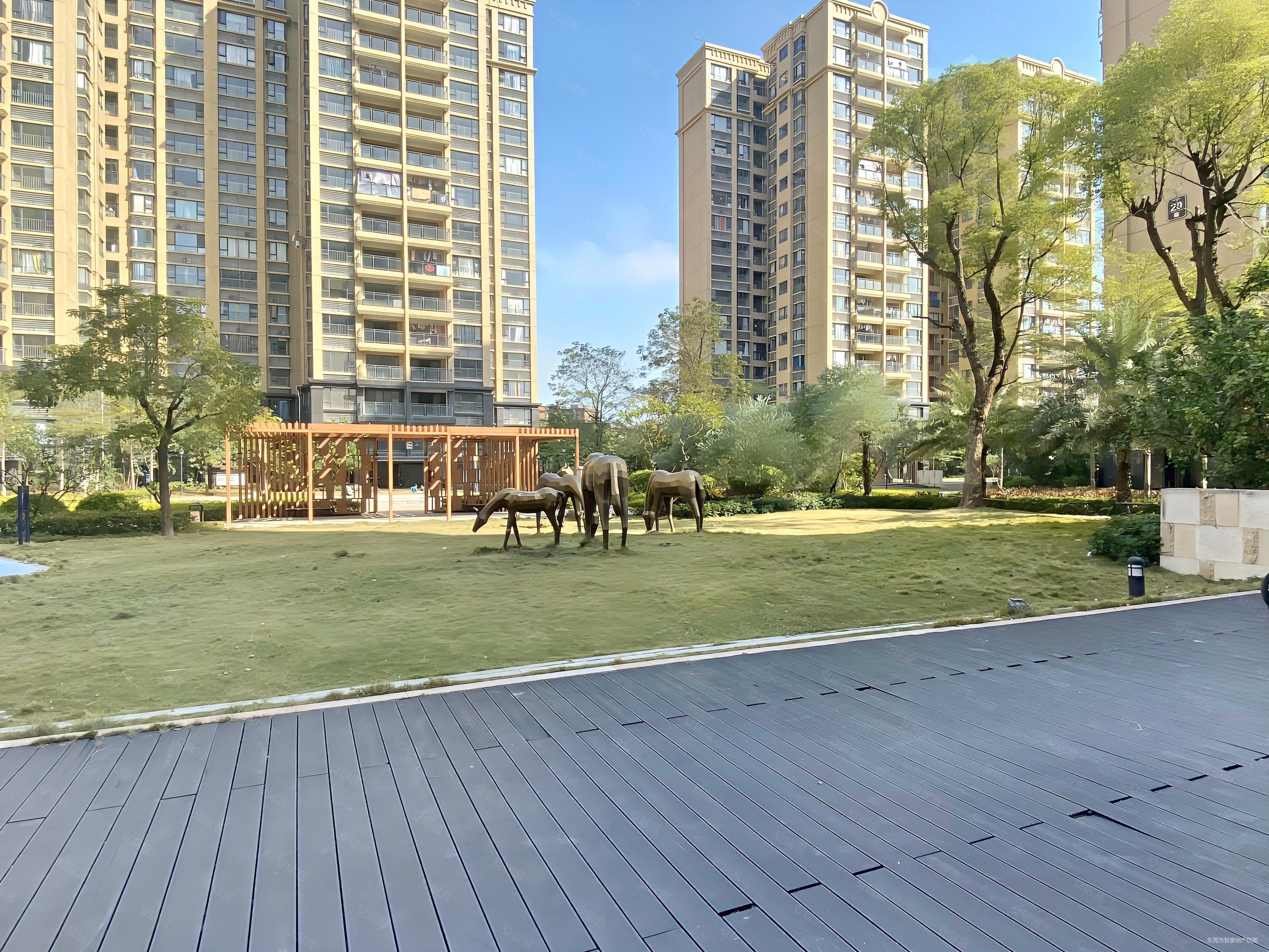 新城市花园99平高层三房价格回到解放前