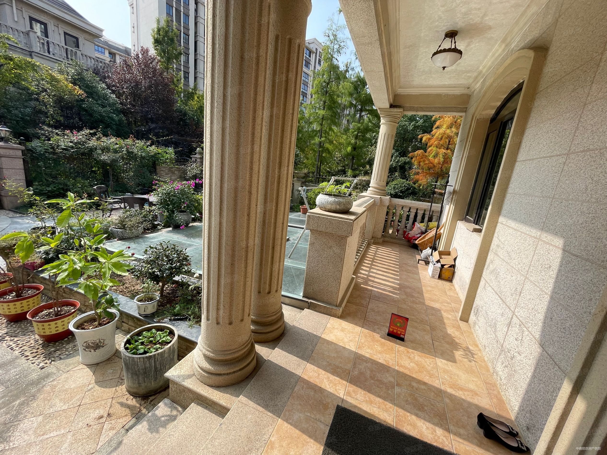 坐落老山4a景区 新美式庭园墅邸 豪华入户花园,融侨观邸(别墅)二手房