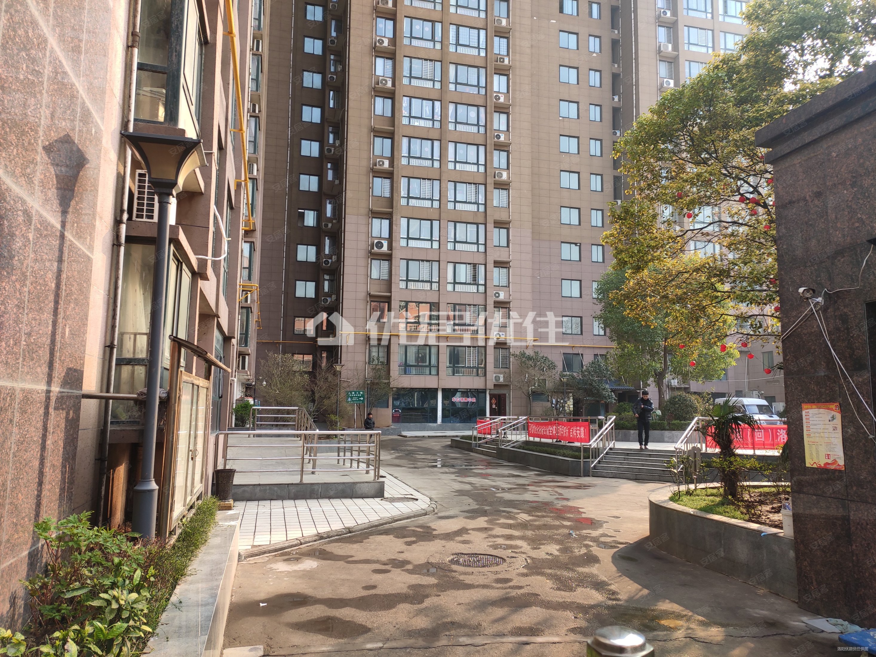 中汇洛浦公馆2室2厅1卫80㎡南北80万