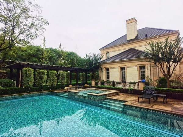 豪装独栋别墅出租近虹桥机场商务区 泳池超大花园,闵行租房-上海58