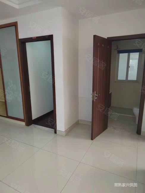 东湖京华京润苑全新精装满两年ok房东只卖90w看房方便