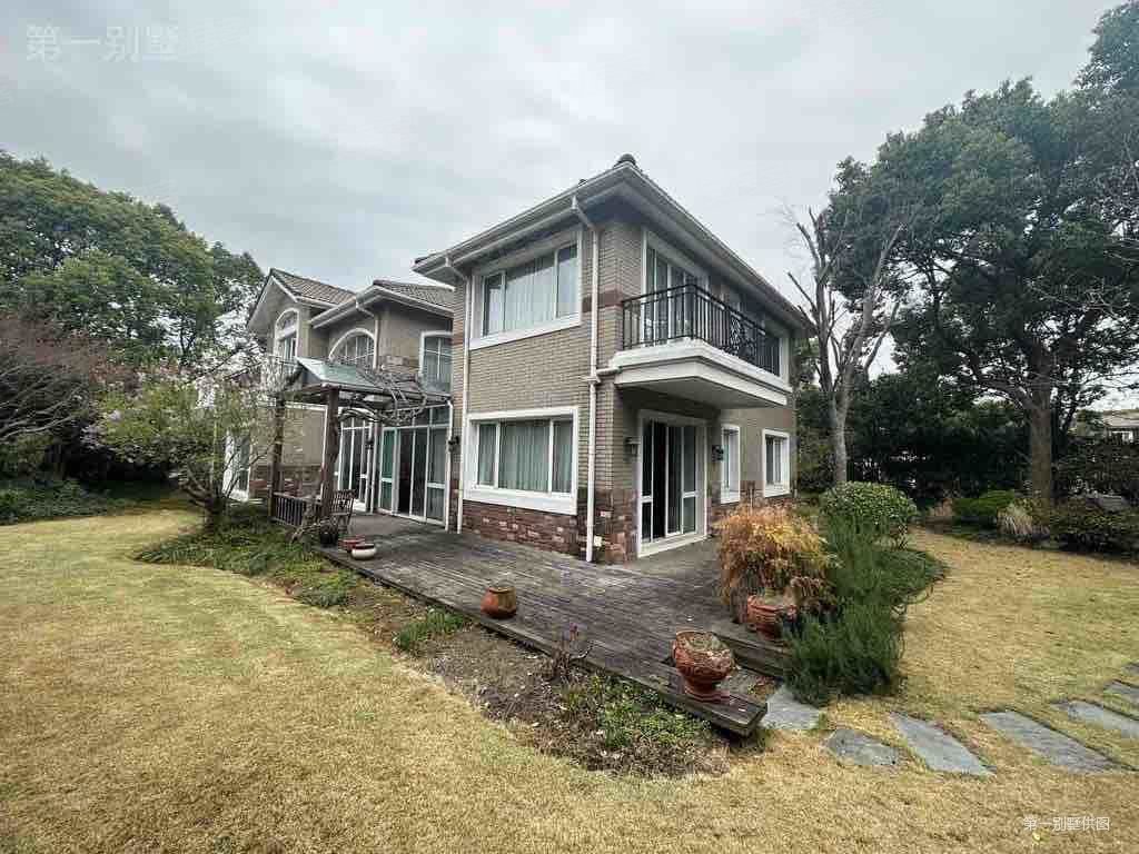 上海房产网>上海二手房>松江二手房>泗泾二手房>佘山银湖别墅>1024