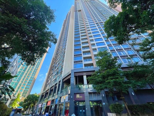 深圳福田石厦宝生midtown福田次新房,精装修,南北通,车位充足,双地铁