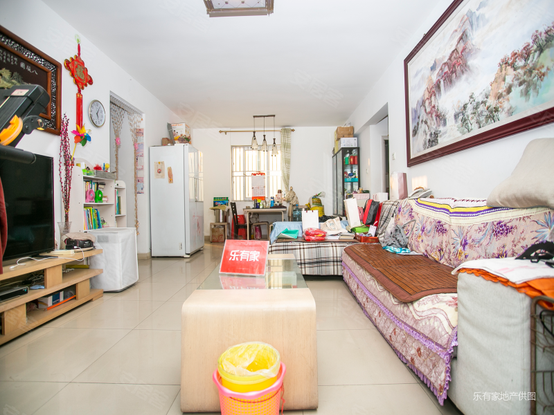 南山地铁口,来福士商圈,保  格,总价的,还可以刀