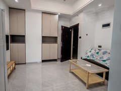 郴州北湖五岭广场五岭广场附近！万宝国际湖南银行楼上2室1厅1卫拎包入住出租房源真实图片