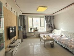 阿拉尔青松路时代城市广场新苑新村多层三楼三室，周边配套齐全，吃饭购物逛街方便出租房源真实图片