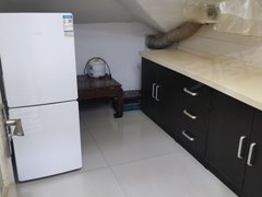 青岛黄岛薛家岛南港小区(西区) 2室1厅1卫出租房源真实图片