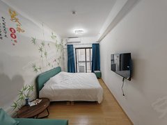 广州荔湾花地湾公寓单间有阳台，南向家私家电齐全，拎包入住出租房源真实图片