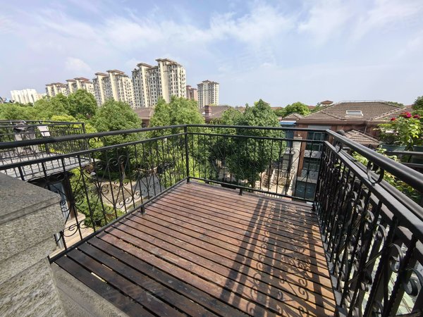 上海宝山顾村新天地荻泾花园(别墅)新上架豪装大别墅|中央空调带地暖