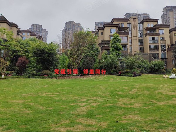 重庆荣昌荣昌城区寰宇世家(荣昌)环宇世家新出炉的精装两房 家具家电