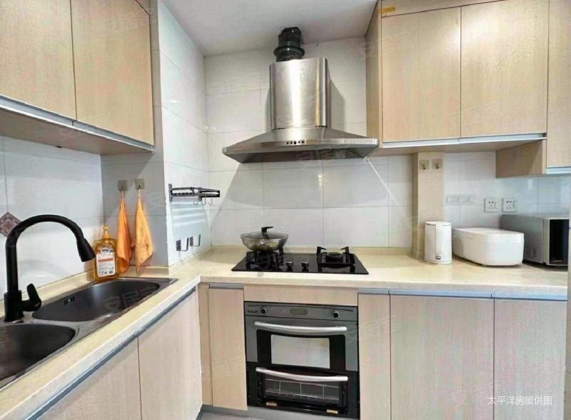 满五 刚需两居 出行方便 近地铁 电梯房 精装可拎包入住,漕河景苑二手