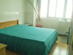 肇庆端州城西天宁广场电梯房，单间，有空调热水器床，租500元。出租房源真实图片