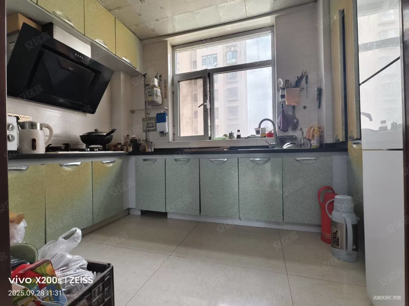 同心苑小区3室2厅1卫118㎡南北58万