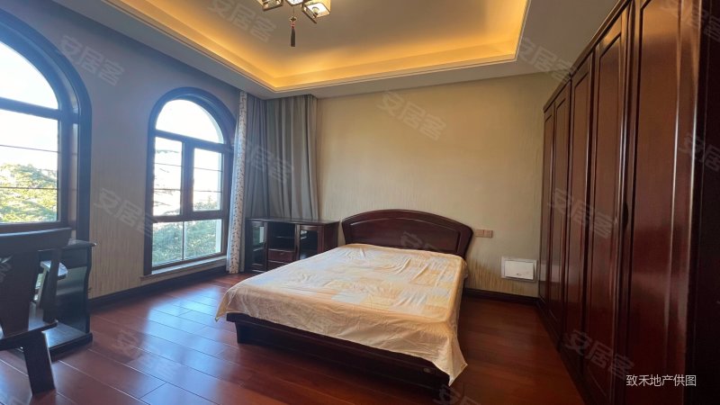 海信温泉王朝(别墅)二手房,950万,5室2厅,3卫,346平米-青岛安居客