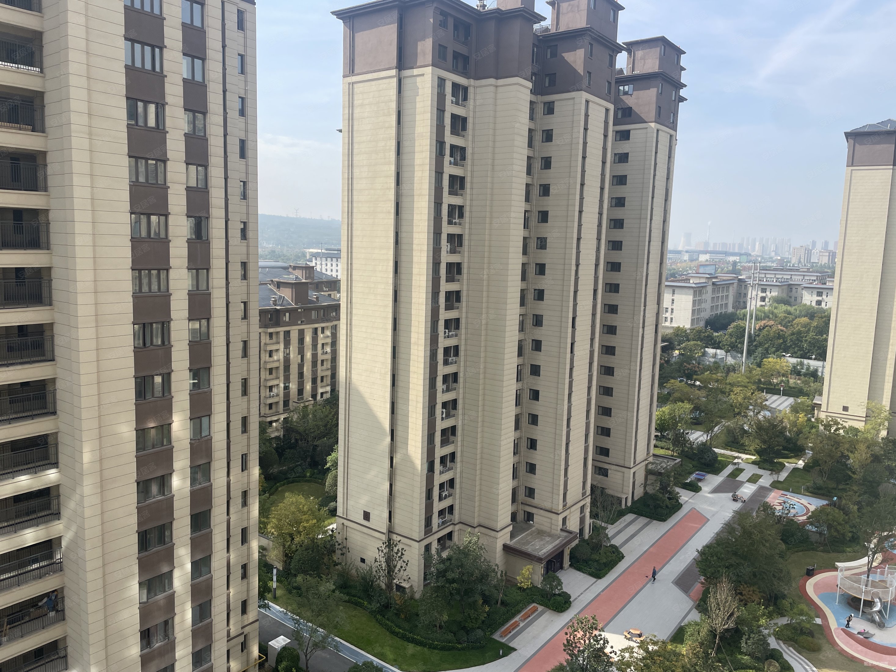 中梁壹号院3室2厅2卫118㎡南137万