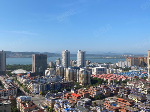 防城港港口桃花湾广场碧宸西海岸港口区!桃花湾广场旁3房!海景房!