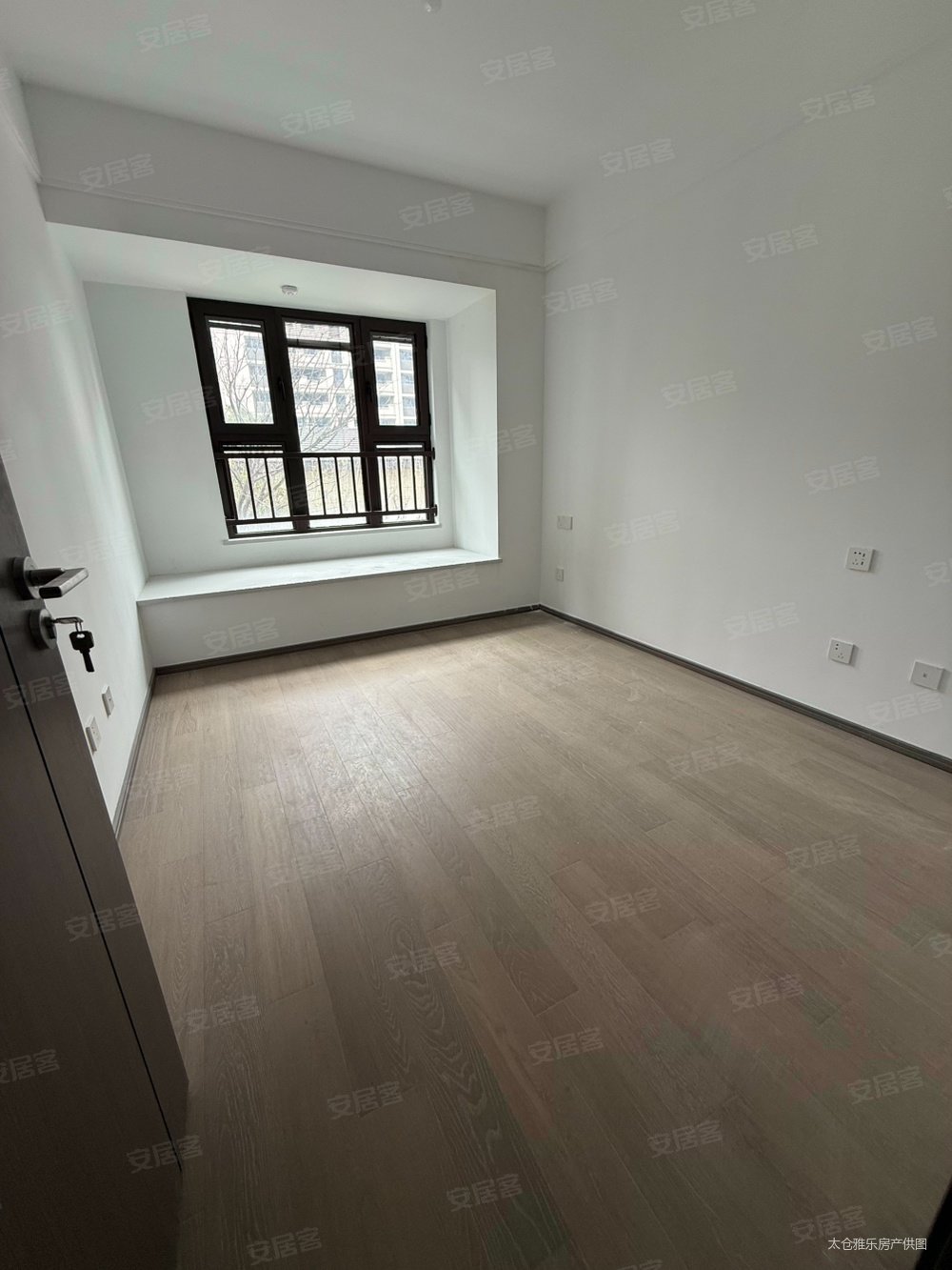 心望雅苑3室2厅2卫105㎡南北168万