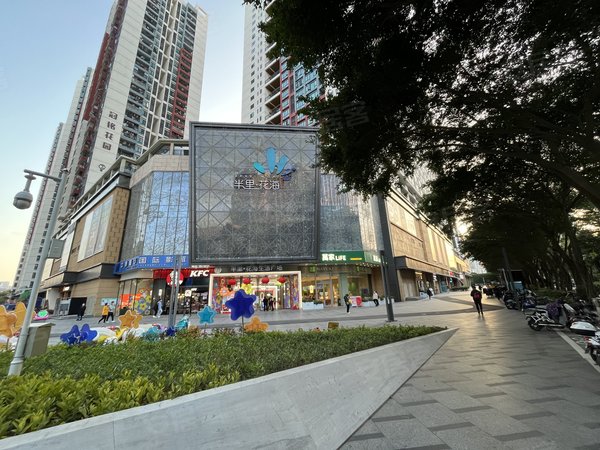 深圳南山西丽冠铭花园文理二小旁 居家小区 冠铭花园精装三房直租