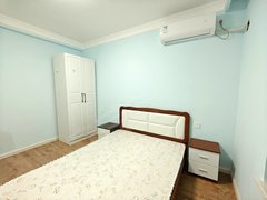 荣成市荣成市区荣成城区自在香槟精装修,家具家电齐全,拎包入住出租房源真实图片
