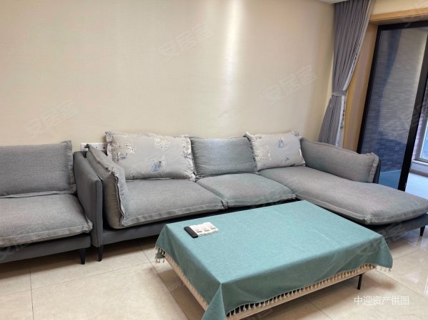 香澜半岛3室2厅2卫86.08㎡南北138万