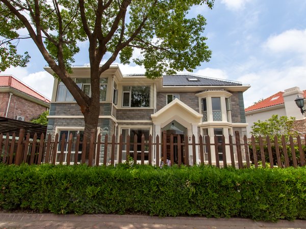 上海浦东张江东方别墅东郊罗兰一期独栋别墅 精装修屋况蛮好的 南北