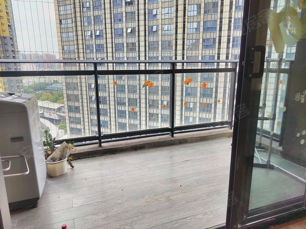 丹竹头地铁直达~星悦天地,电梯精装3房,停车月卡!出租房源真实图片