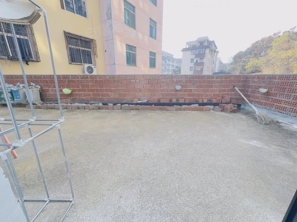 金华东阳东阳市中心吴宁东路32号楼人民医院 西门菜市场 中山路 好乐多 新光汇 免费停车场出租房源真实图片