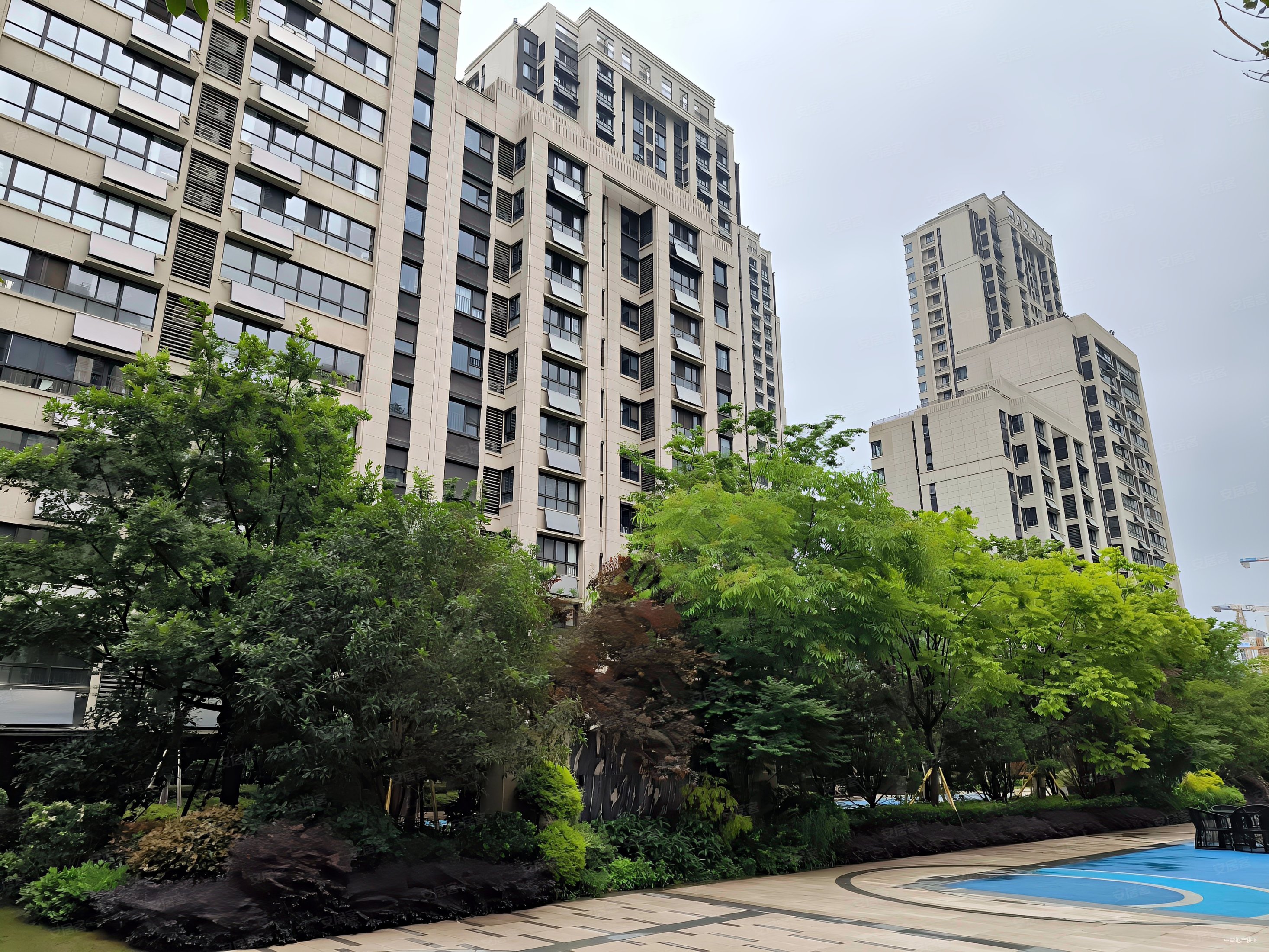 新上好房省府金茂悦满二精装修边户