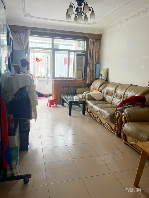 高新一中一小三初枫叶苑南区两室南北通透产权清晰看房方便