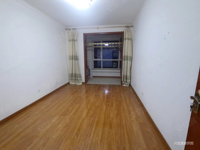 急售带车位 迎宾路小x 十六z 国悦府 九八经典户型