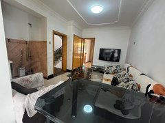 昆明盘龙新迎片区1300元，新迎新城旁精装二室，4楼，家具家电齐全，伶包入住出租房源真实图片